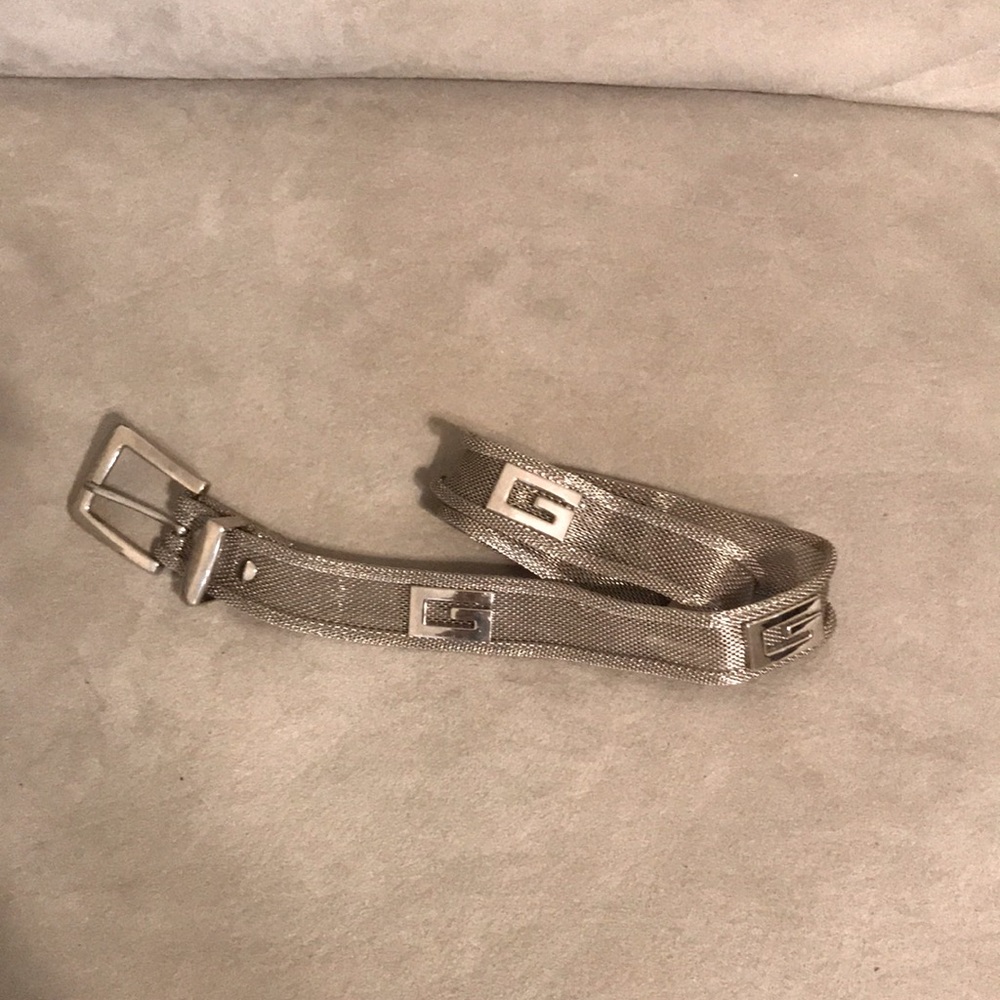 Belt.  Nice mesh belt.